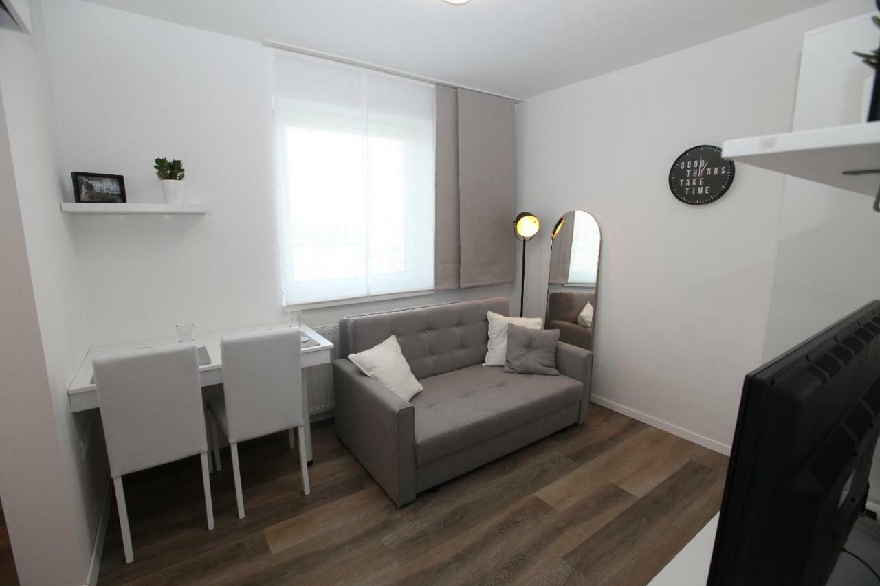 Elegant Central Apt Maribor W/Parking Exterior photo